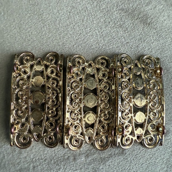 Pendant - Picture 2 of 2